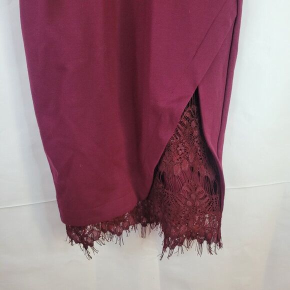 ASTR The Label Burgundy Lace Details Sleeveless Dress - Picture 4 of 8